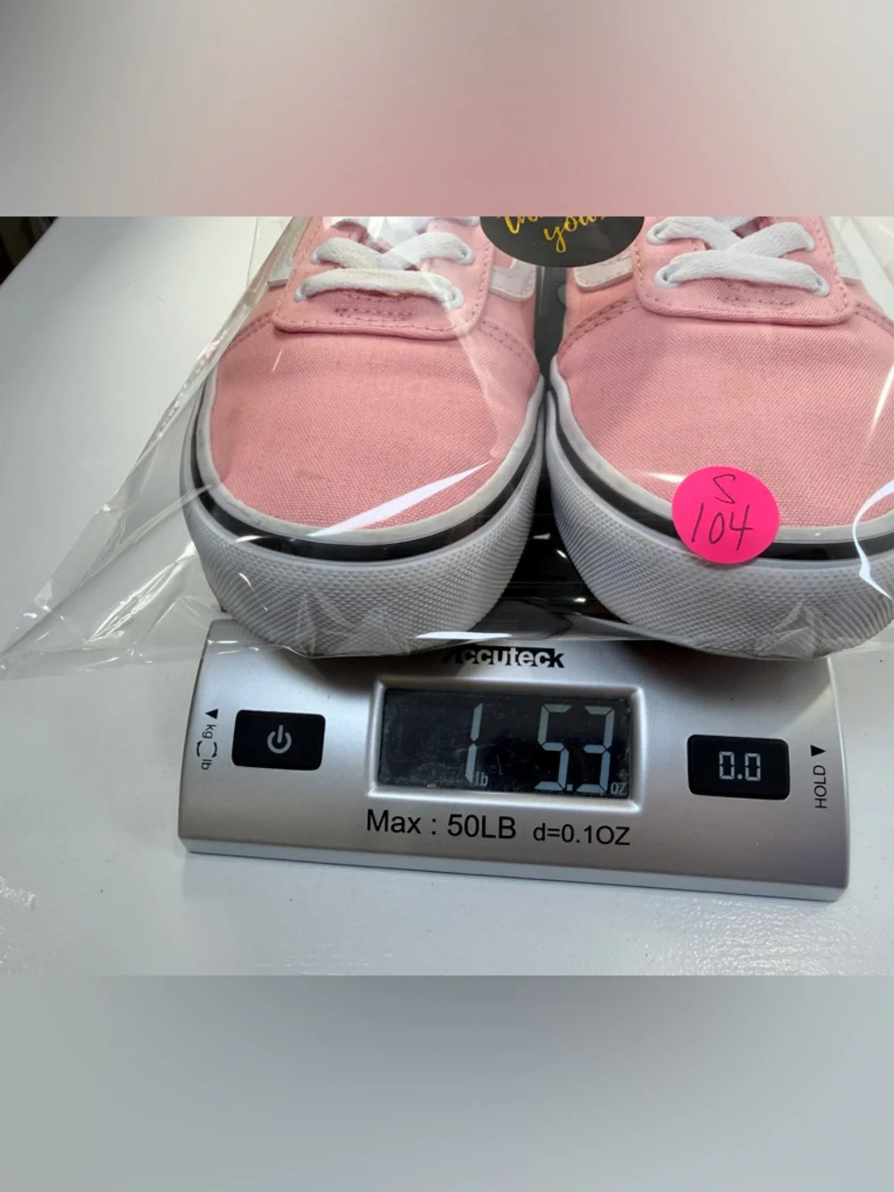 Vans‎ Women’s Pink Canvas Ward Low-Top Sneakers Skate Shoes w/ White Stripe Sz 6